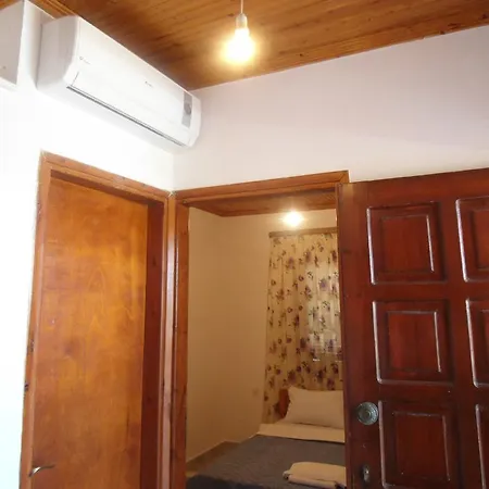 Kostas House Nyaraló *